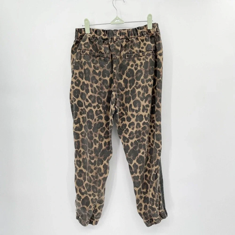 Pam & Gela Cropped Pants Leopard Print‎ Pinstripe Size M Tapered Leg Buttons